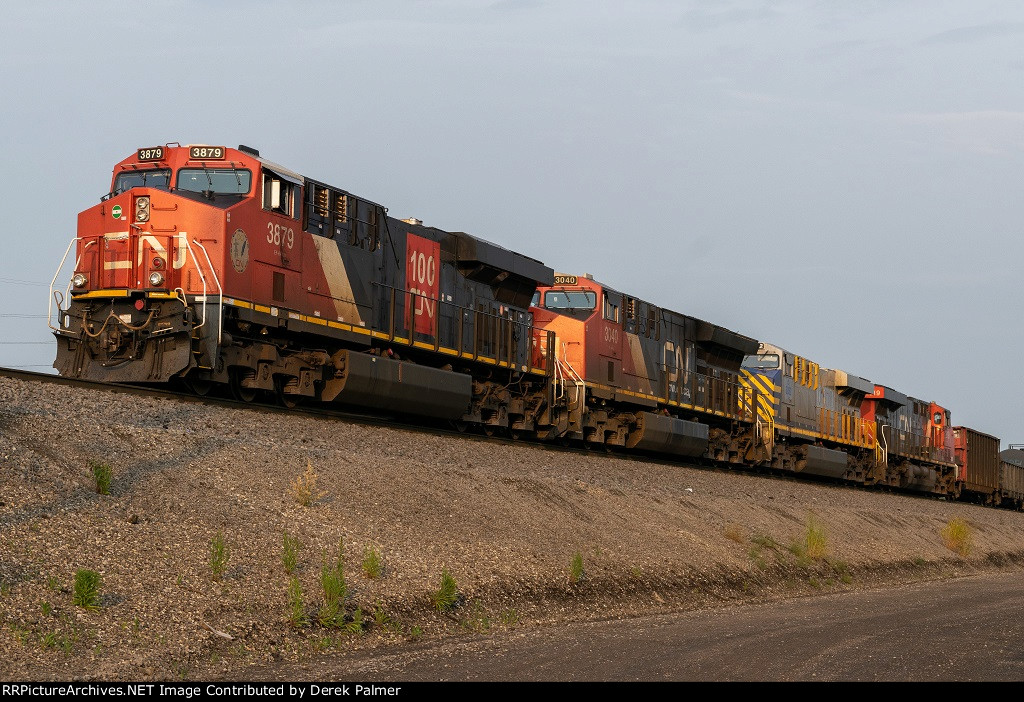 CN Manifest Departing Gary